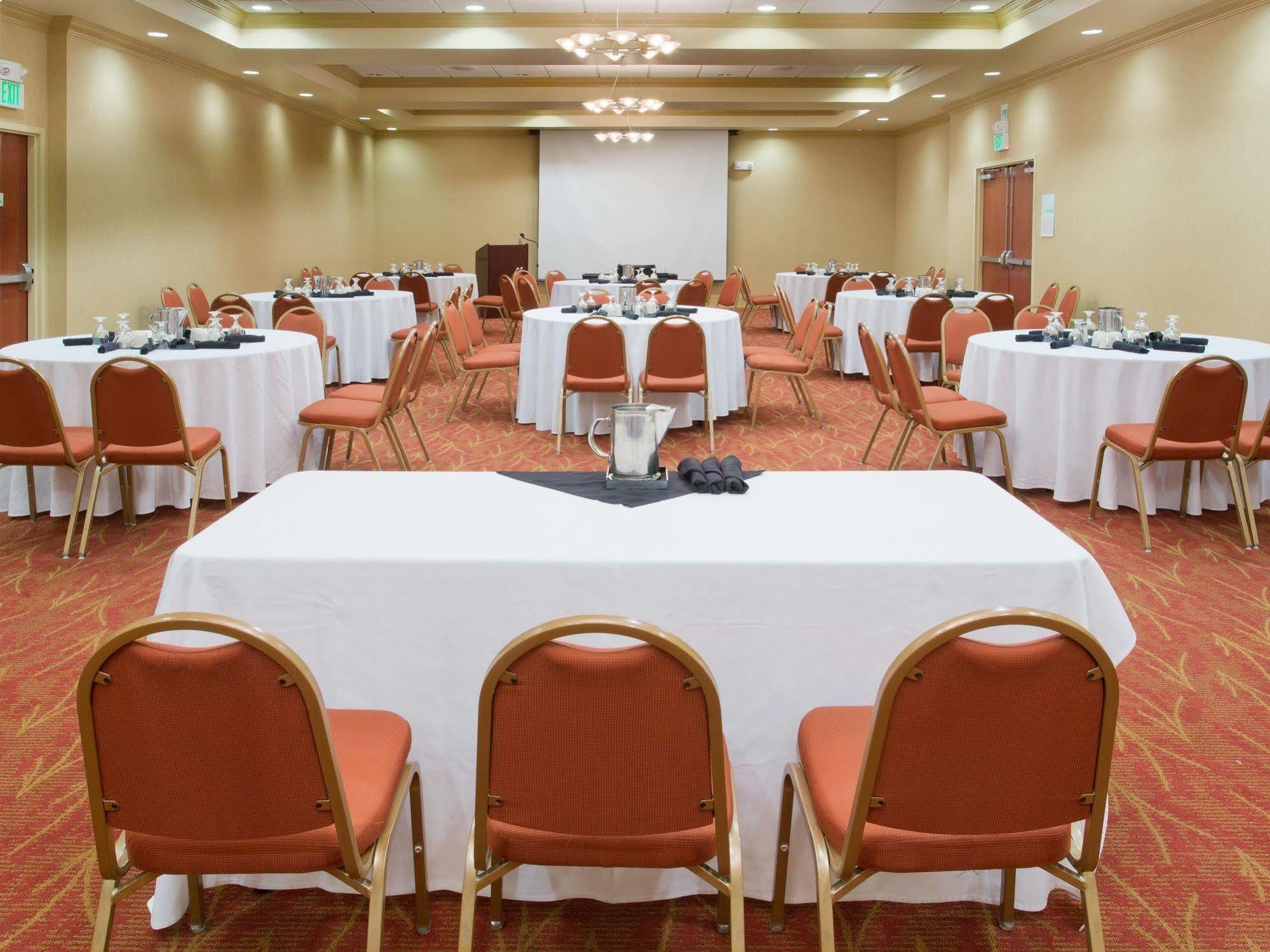 Holiday Inn Yakima By Ihg Exterior foto